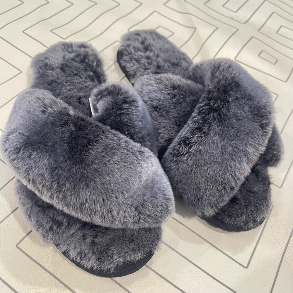 EMU Australia Plush Grey Slippers - Picture 3 of 9
